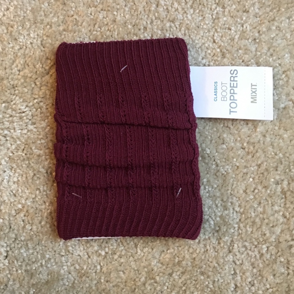 NWT Mix It Burgundy boot toppers